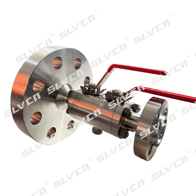 Redu&ccedil;&atilde;o da v&aacute;lvula de esfera dupla flangeada de bloco duplo e sangria